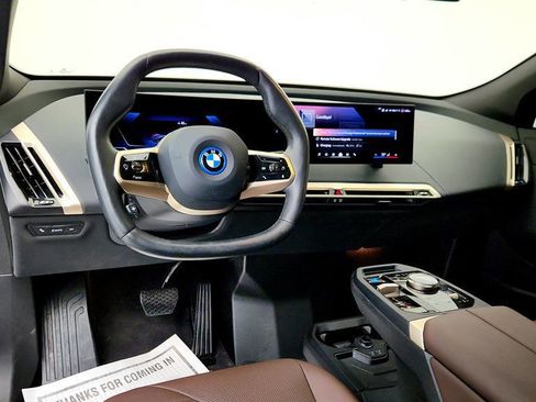 Used 2024 BMW iX xDrive50 w/ Premium Package image 12
