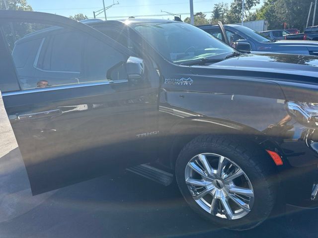 Used 2021 Chevrolet Tahoe High Country w/ Premium Package 2 AWD/4WD image 7