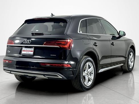 Used 2023 Audi Q5 2.0T Premium w/ Convenience Package image 5
