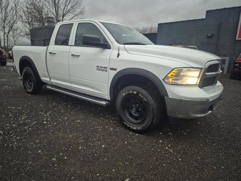 Used 2016 RAM 1500 Classic SLT image 2