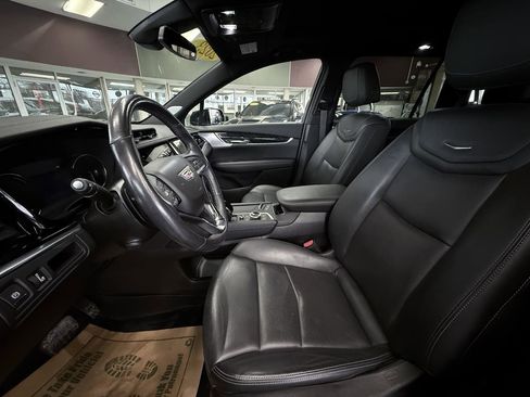 Used 2023 Cadillac XT6 Premium Luxury image 24