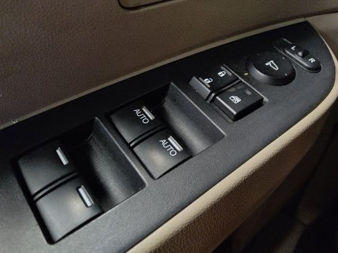 Used 2016 Honda Odyssey EX-L image 27