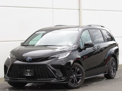Used 2025 Toyota Sienna XSE