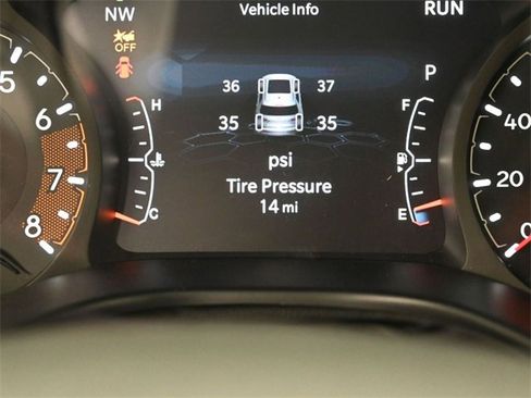 New 2026 Jeep Compass Latitude image 17