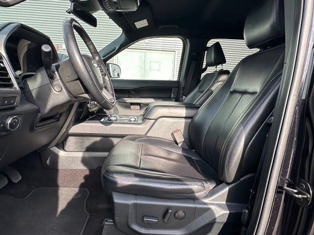 Used 2021 Ford Expedition XLT AWD/4WD image 24
