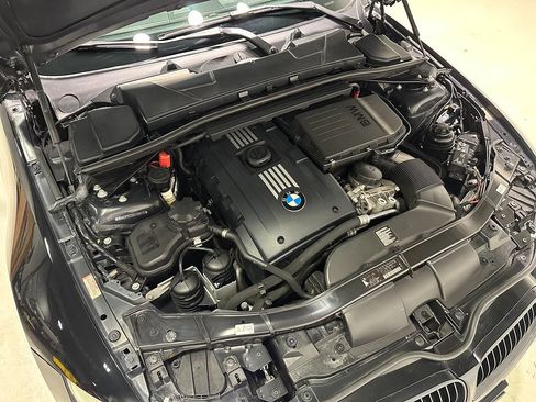 Used 2013 BMW 335is Convertible RWD image 3