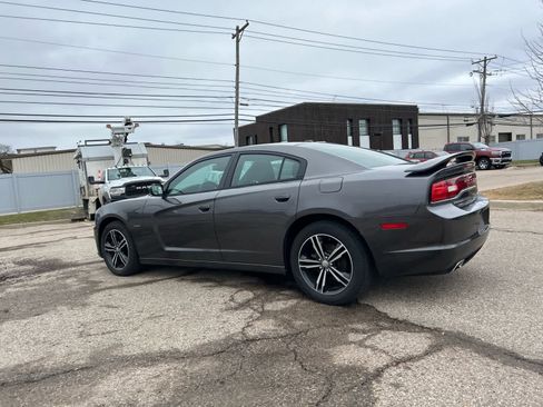Used 2014 Dodge Charger R/T image 25