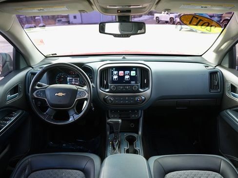 Used 2017 Chevrolet Colorado Z71 image 15