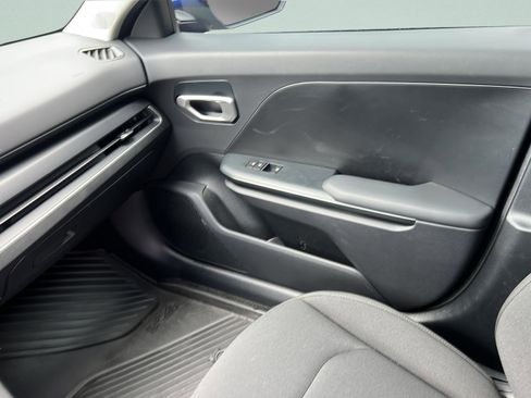 New 2026 Kia K4 FWD image 12