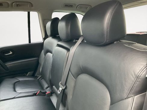 Used 2022 Nissan Armada SL image 30