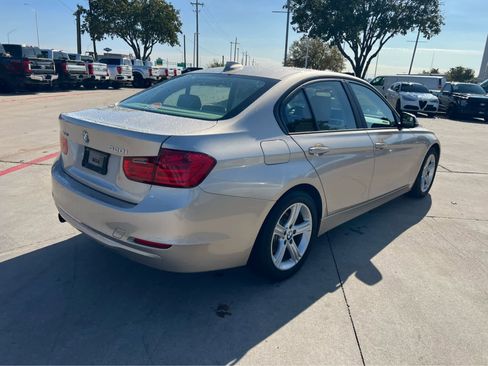 Used 2014 BMW 320i xDrive Sedan image 4