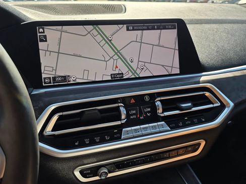Used 2019 BMW X5 xDrive40i w/ M Sport Package AWD/4WD image 41
