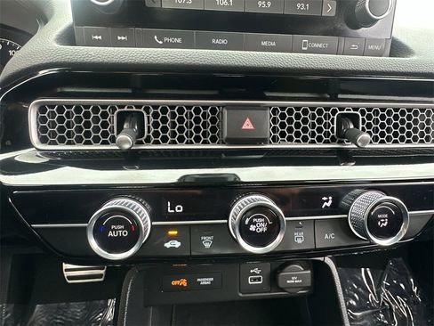 Certified 2023 Honda Civic Sport image 27