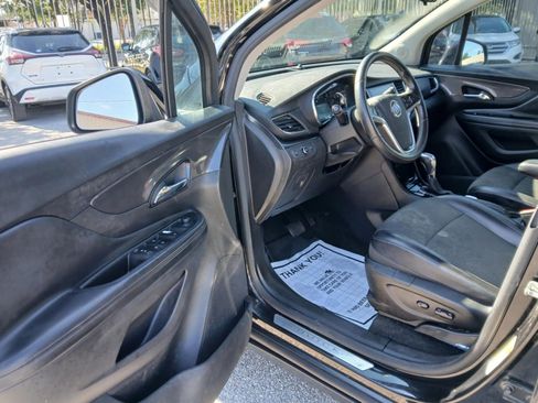 Used 2018 Buick Encore Sport Touring image 9