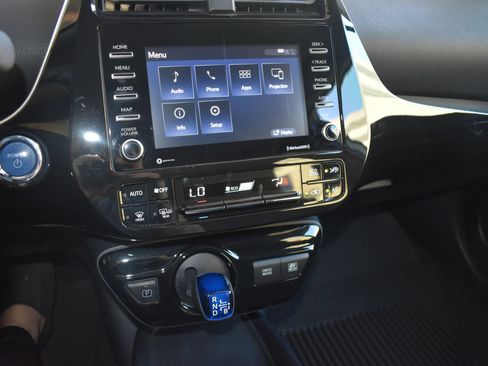 Used 2022 Toyota Prius LE FWD image 12