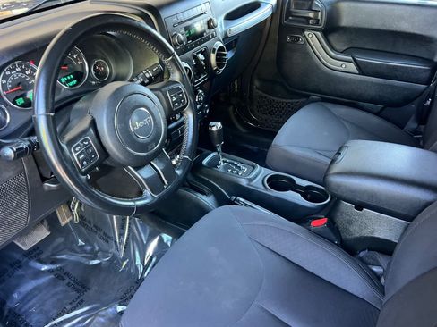 Used 2018 Jeep Wrangler Unlimited Sport S AWD/4WD image 11