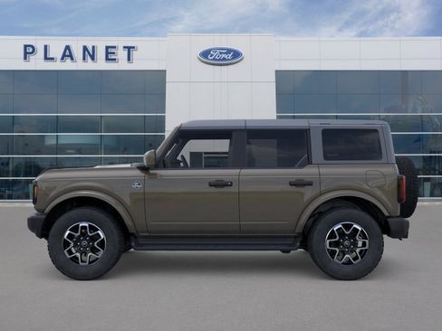 New 2026 Ford Bronco Outer Banks AWD/4WD image 3
