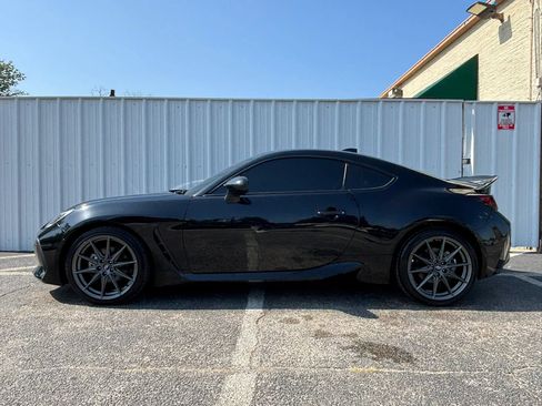 Used 2022 Subaru BRZ Limited RWD image 2