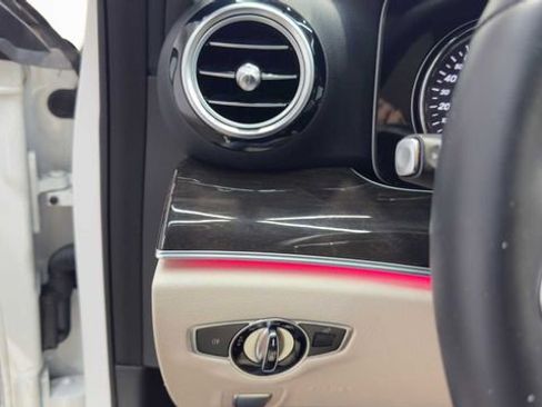 Used 2019 Mercedes-Benz E 300 image 29