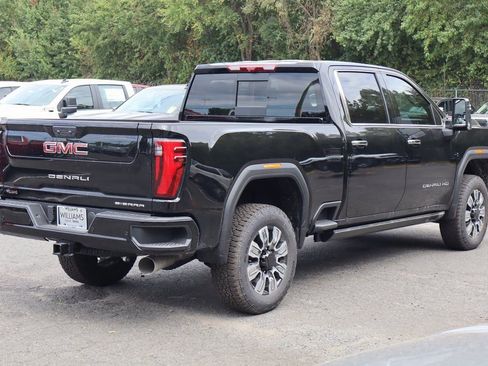 New 2026 GMC Sierra 2500 Denali w/ Denali Reserve Package AWD/4WD image 7