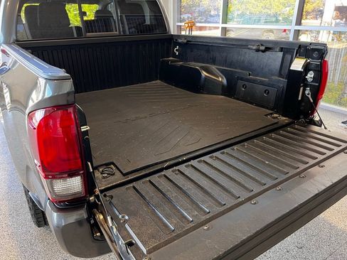 Used 2021 Toyota Tacoma SR image 15