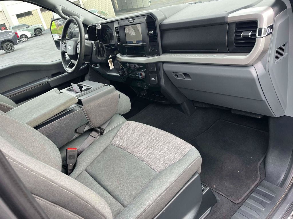 Used 2025 Ford F250 XLT AWD/4WD image 22