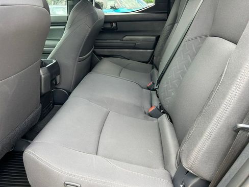 Certified 2025 Toyota Tacoma SR5 AWD/4WD image 16