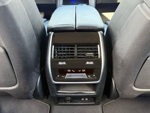 Used 2024 BMW X7 xDrive40i w/ Executive Package image 41