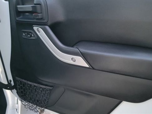 Used 2017 Jeep Wrangler Unlimited Sahara w/ Trailer Tow Group image 37