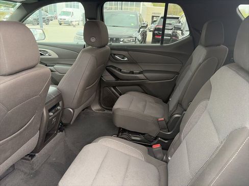 Used 2023 Chevrolet Traverse LT w/ Midnight/Sport Edition AWD/4WD image 6