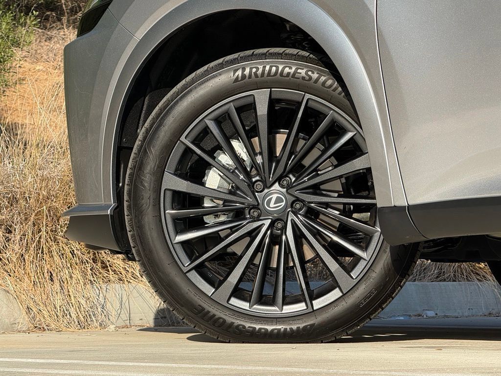 Used 2026 Lexus RX 350 Premium w/ Convenience Package FWD image 10