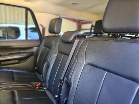 Used 2023 Ford Expedition Max XLT image 28