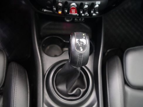 Used 2018 MINI Cooper Clubman S image 32