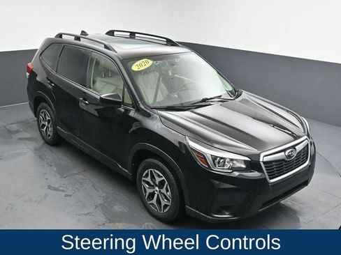 Used 2020 Subaru Forester Premium image 18