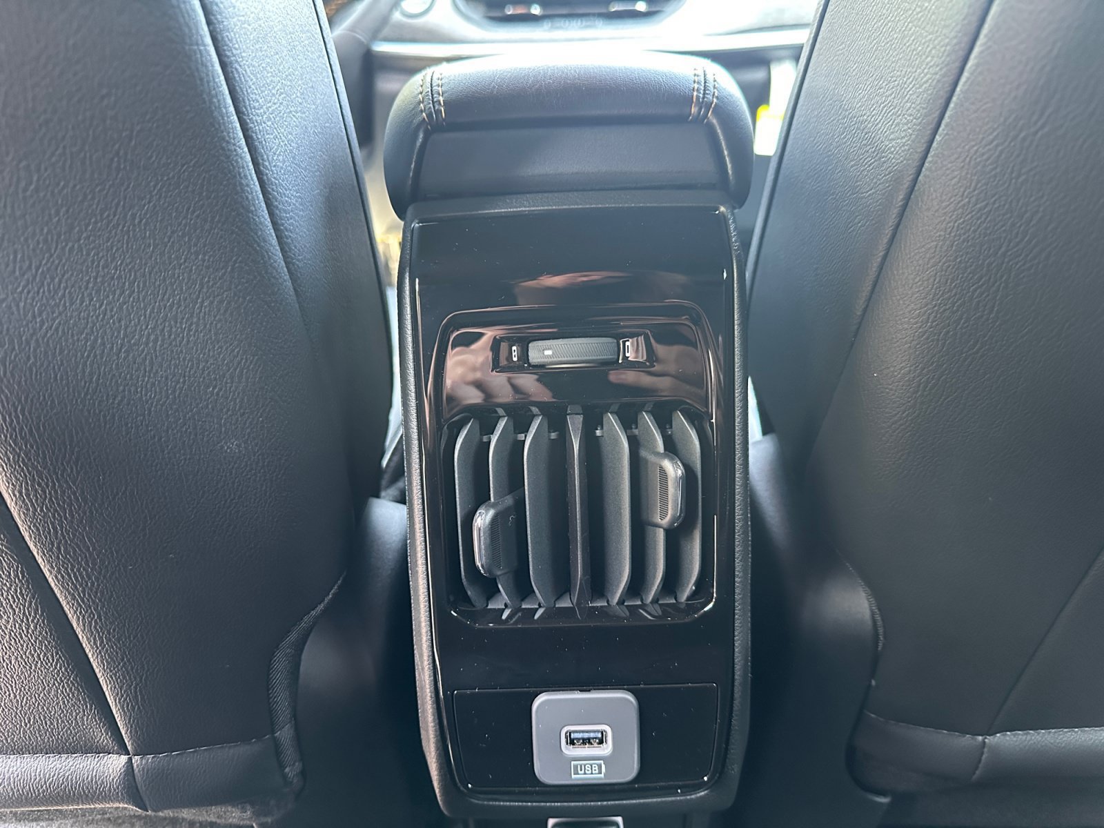 New 2026 Jeep Compass Latitude AWD/4WD image 36