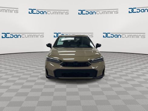 Used 2025 Honda Civic Sport image 3