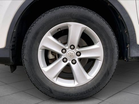 Used 2014 Toyota RAV4 XLE image 9