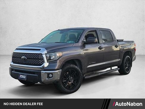 Used 2018 Toyota Tundra SR5 w/ SR5 Upgrade Package RWD image 1