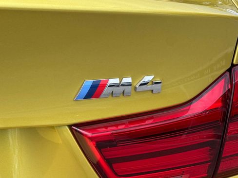 Used 2018 BMW M4 Coupe RWD image 30