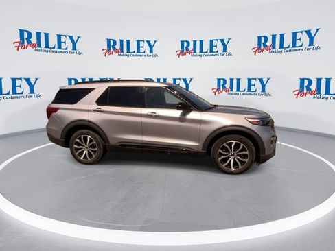 Used 2023 Ford Explorer ST-Line w/ Class IV Trailer Tow Package AWD/4WD image 10