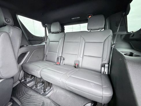 Used 2022 Chevrolet Tahoe Z71 w/ Z71 Off-Road Package image 30