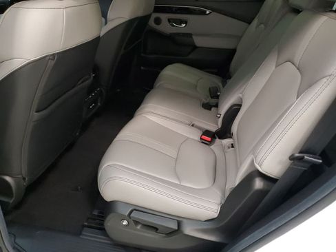 Certified 2025 Honda Pilot EX-L image 3