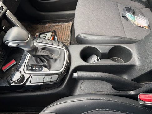 Used 2024 Kia Seltos X-Line image 23