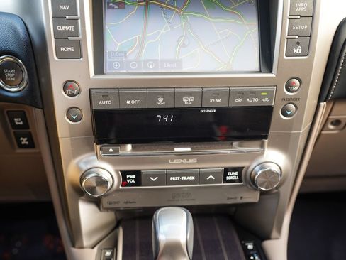 Used 2021 Lexus GX 460 Premium w/ Accessory Package AWD/4WD image 35