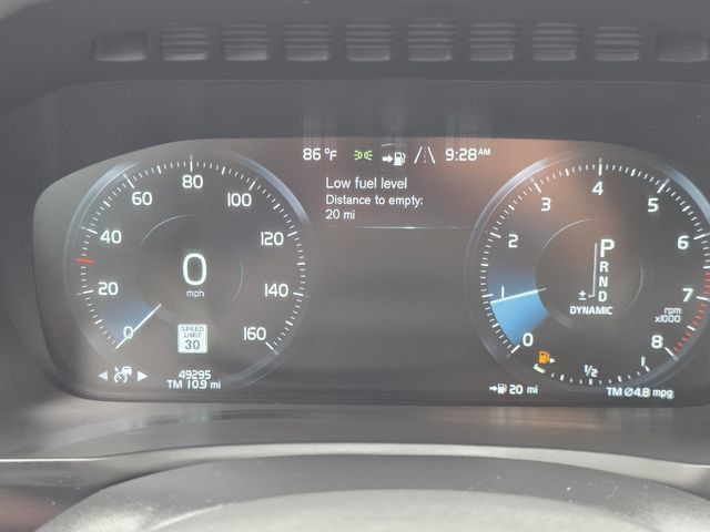 Used 2022 Volvo XC90 T5 Momentum AWD/4WD image 27