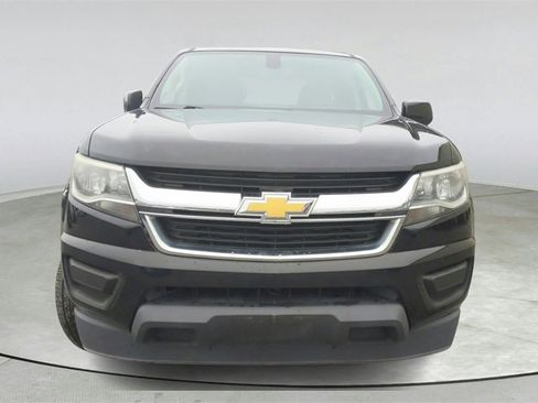 Used 2019 Chevrolet Colorado LT image 2