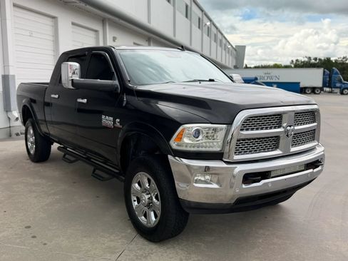 Used 2016 RAM 2500 Laramie AWD/4WD image 4