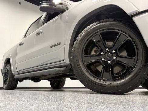 Used 2022 RAM 1500 Laramie AWD/4WD image 3