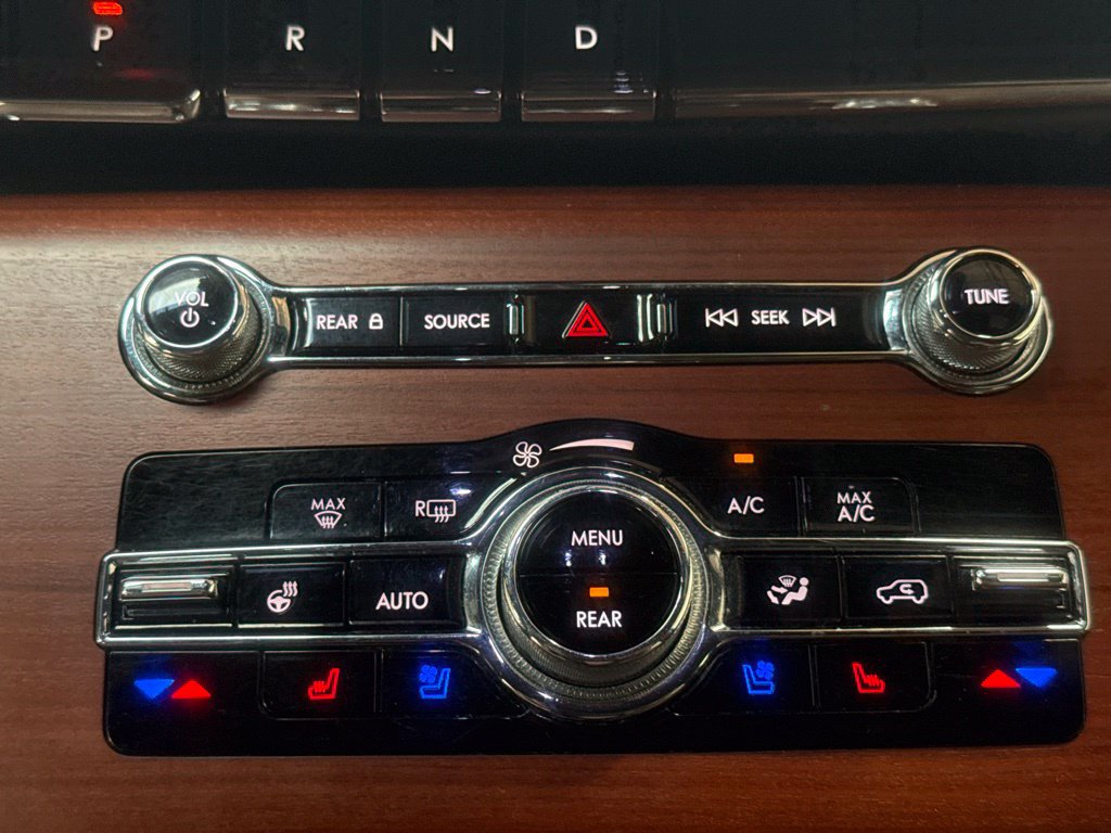 Used 2021 Lincoln Aviator Reserve w/ Equipment Group 208A AWD/4WD image 17
