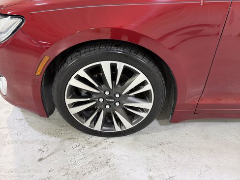 Used 2019 Lincoln MKZ Reserve image 9